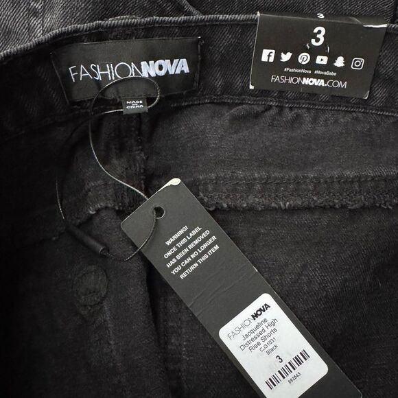 NWT Fashion Nova Women's Jacqueline Distressed High Rise Shorts Size 3 (Small) - Picture 4 of 6